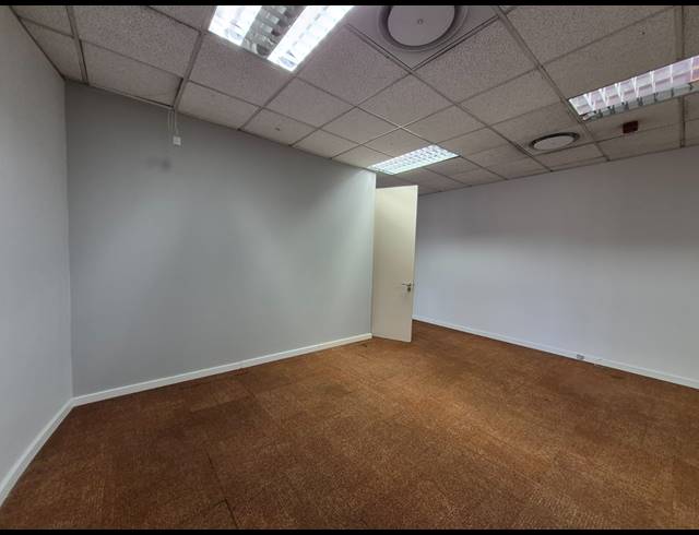 1,277M² OFFICE TO LET IN SANDTON CENTRAL